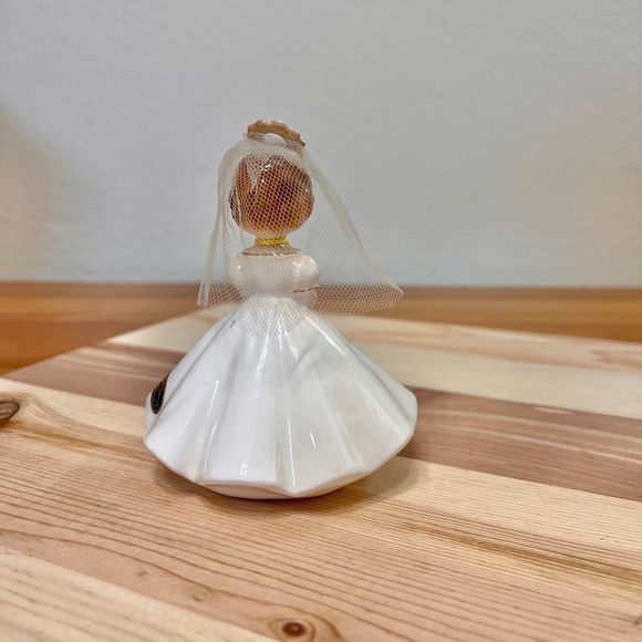 Vintage 1950s Josef Originals First Communion Figurine Girl, Vintage Dolls - Picture 6 of 8